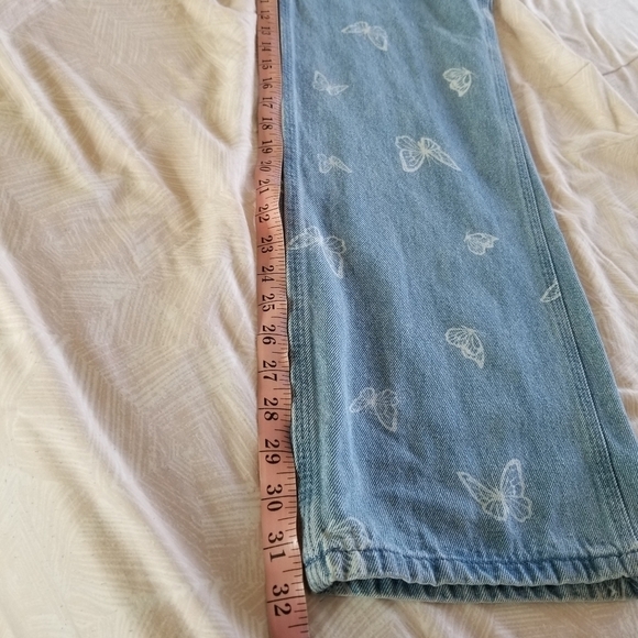 Simple Society | Wideleg Butterfly Print Jeans - Picture 7 of 7